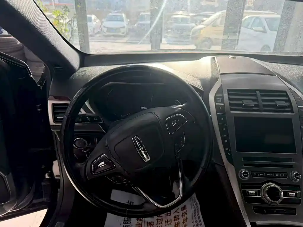 Lincoln MKZ 2017 2.0T