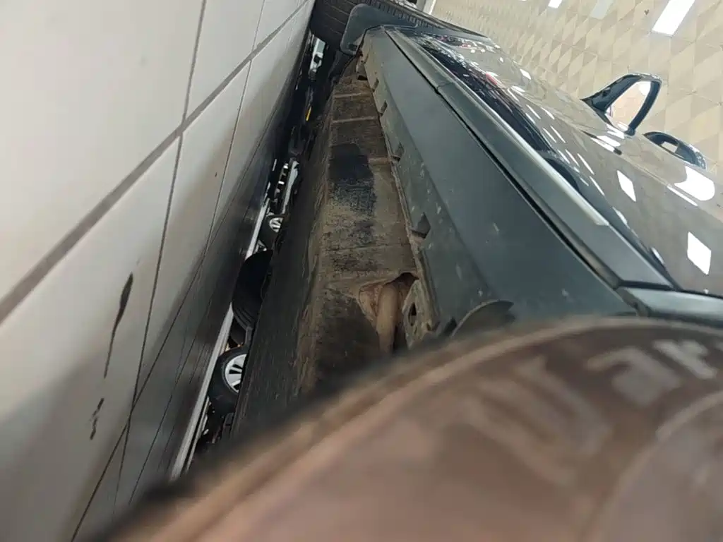 BYD Tang New Energy — миниатюра 22