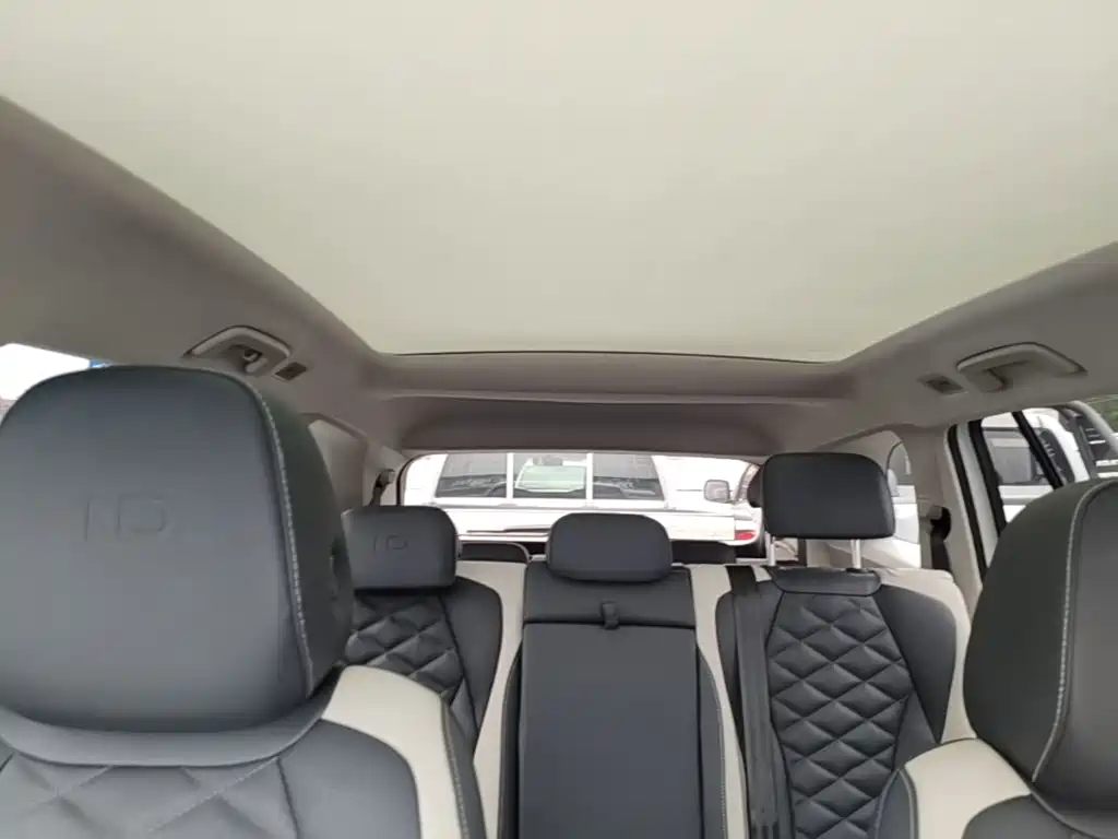 Volkswagen ID.6 Crozz — миниатюра 18