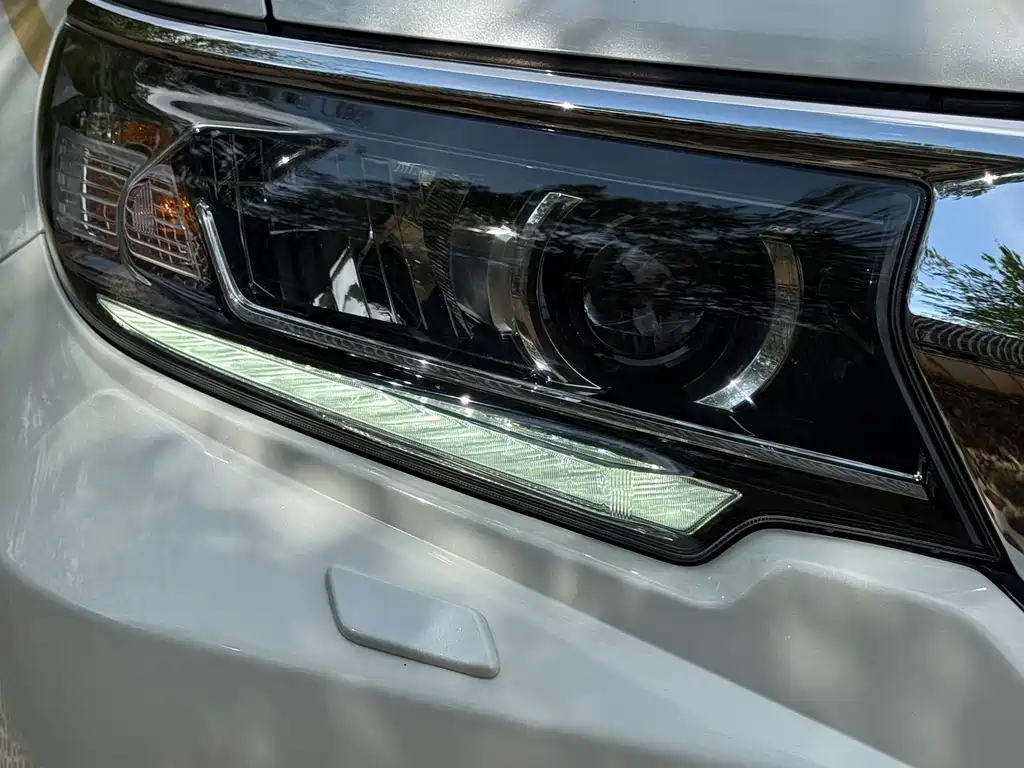Toyota Prado - фото 12