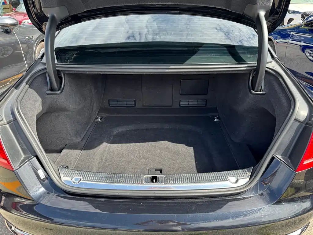 Audi A8 2013 A8L 45 TFSI quattro