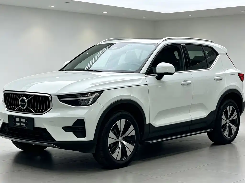 Volvo XC40 — миниатюра 2