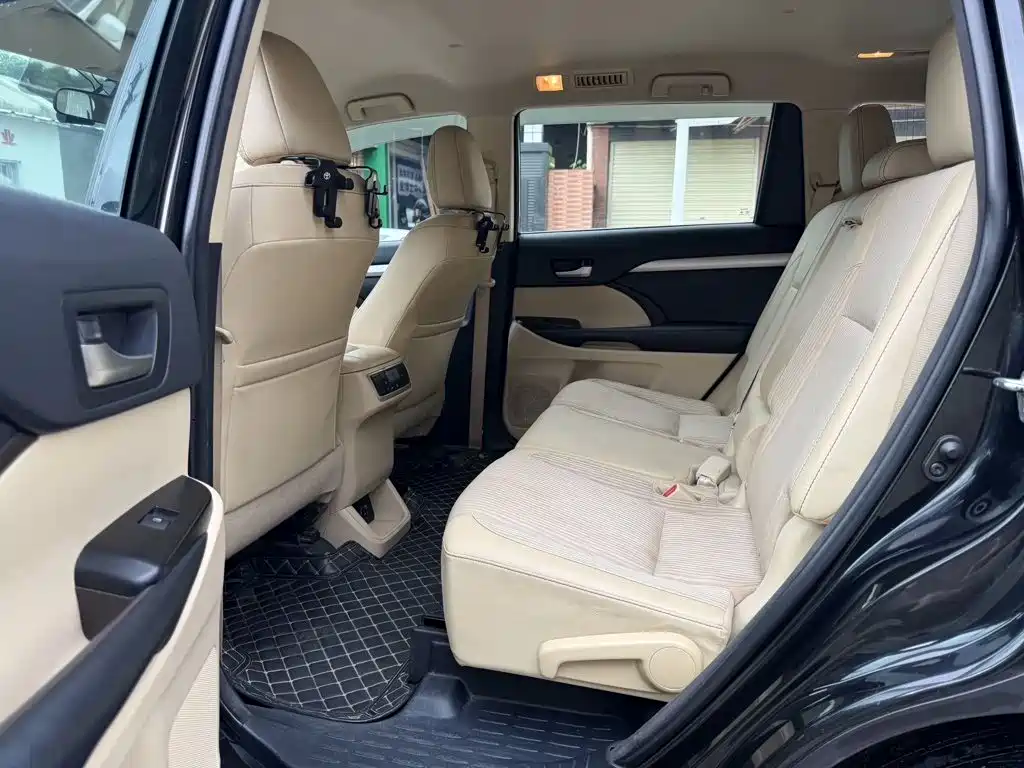 Toyota Highlander — миниатюра 5