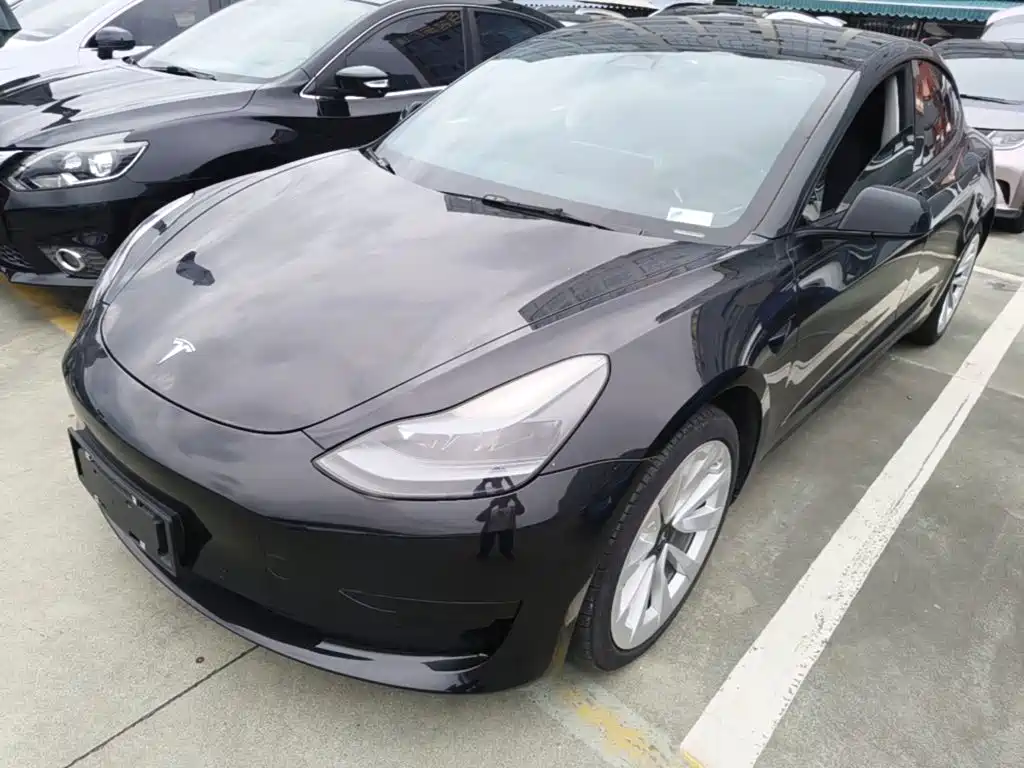 Tesla Model 3 — миниатюра 2