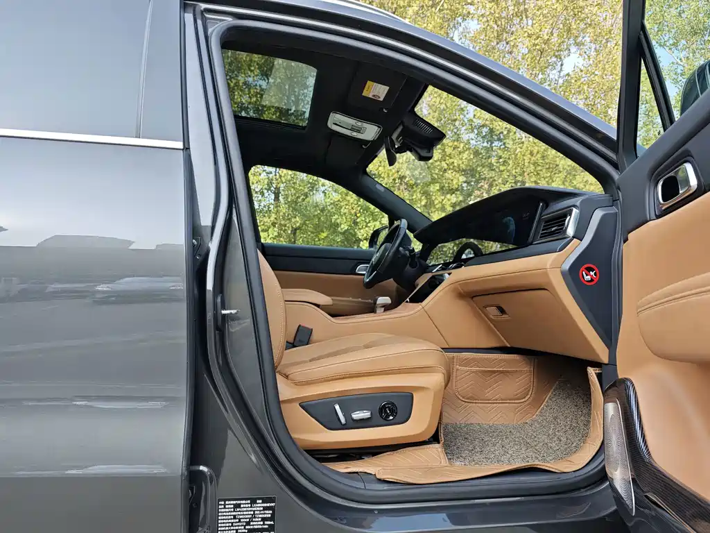 Li Auto Li ONE — миниатюра 8