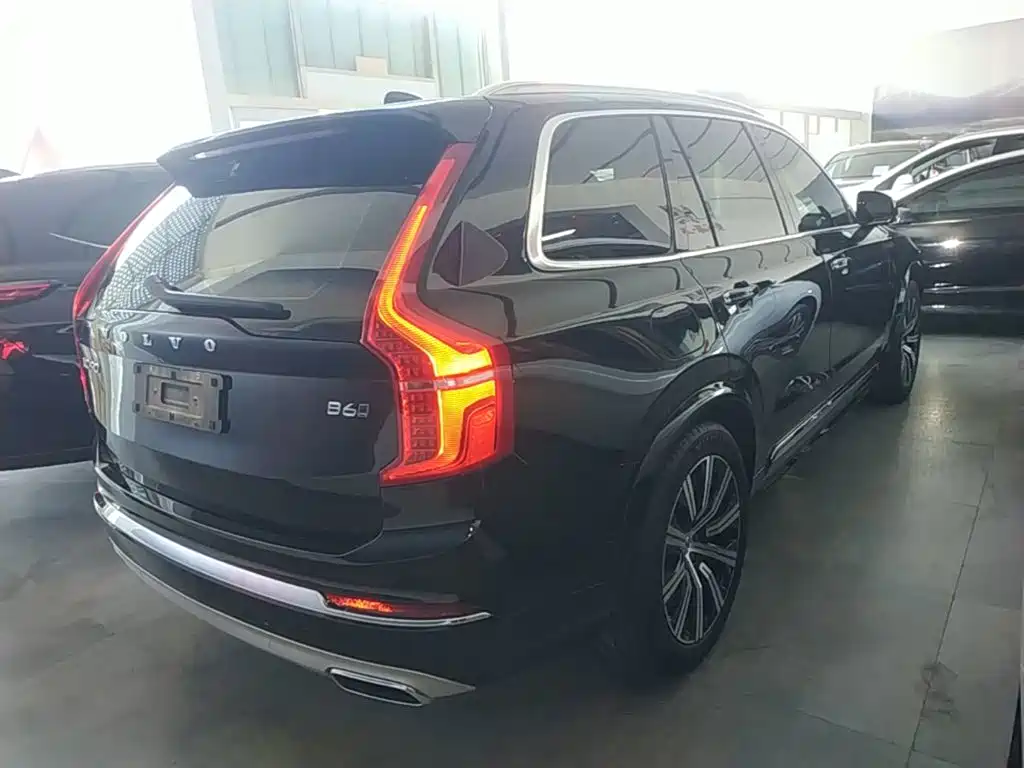 Volvo XC90 — миниатюра 7