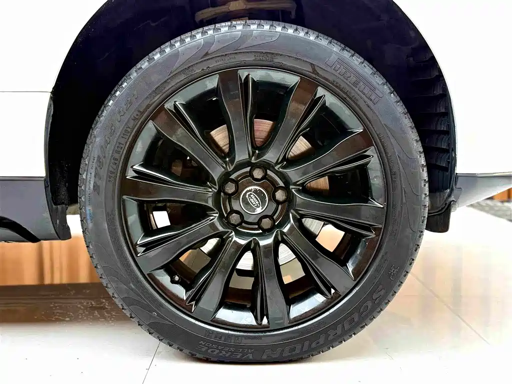 Land Rover Range Rover — миниатюра 19