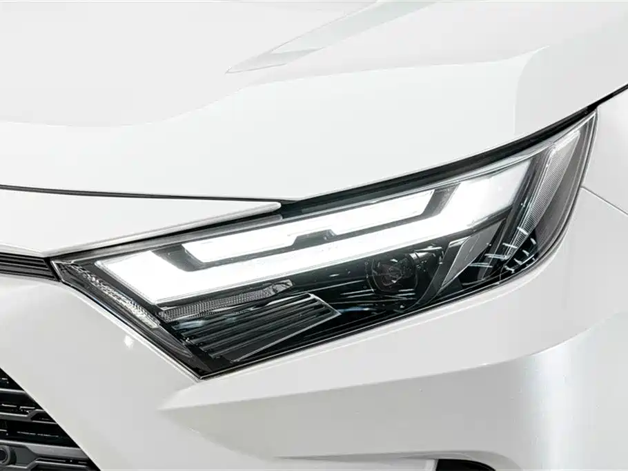 Toyota RAV4 2023 2.0L CVT Plus