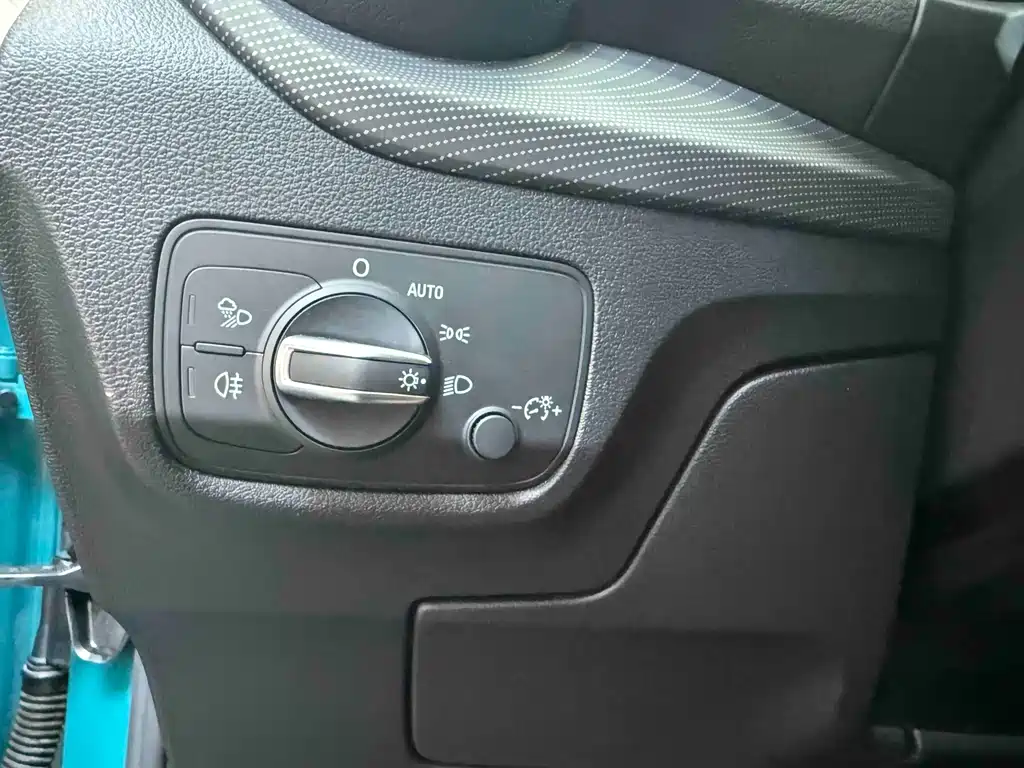 Audi Q2L — миниатюра 11