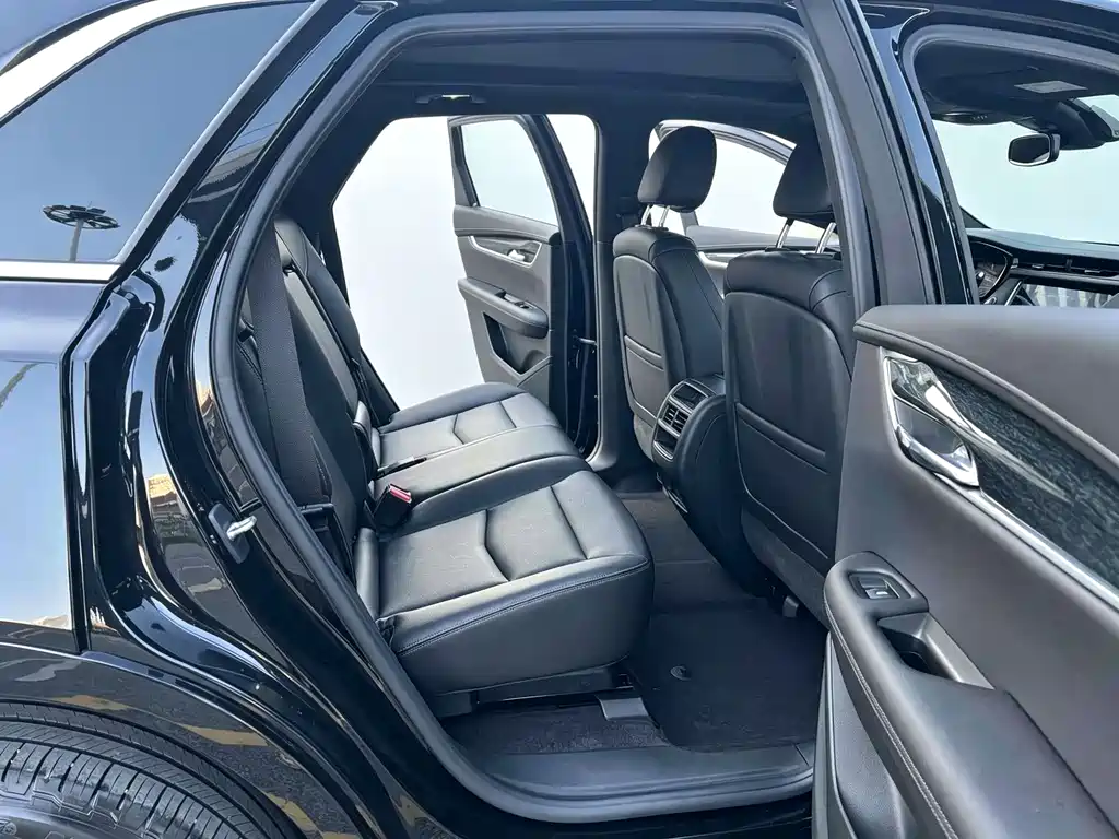 Cadillac XT5 — миниатюра 7
