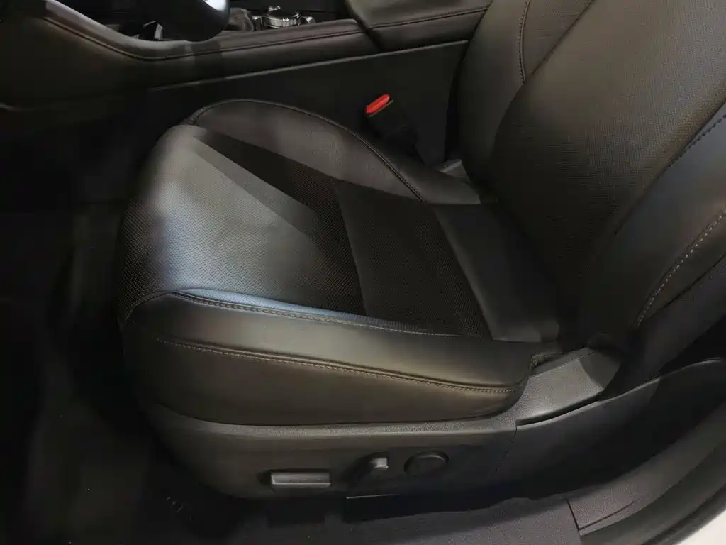 Mazda 3 Axela — миниатюра 20