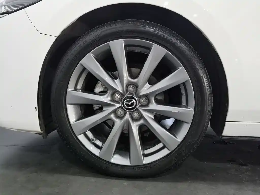 Mazda 3 Axela — миниатюра 17