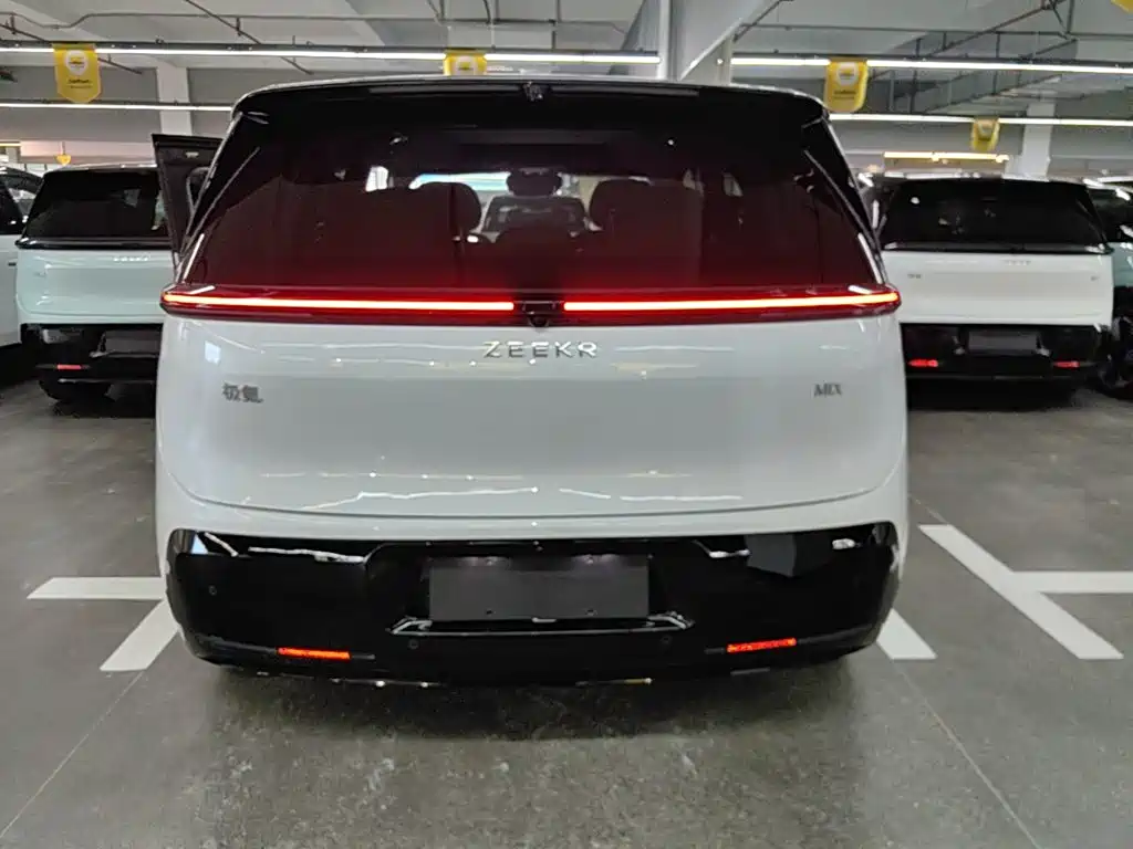 Zeekr Mix 2025 Smart Drive