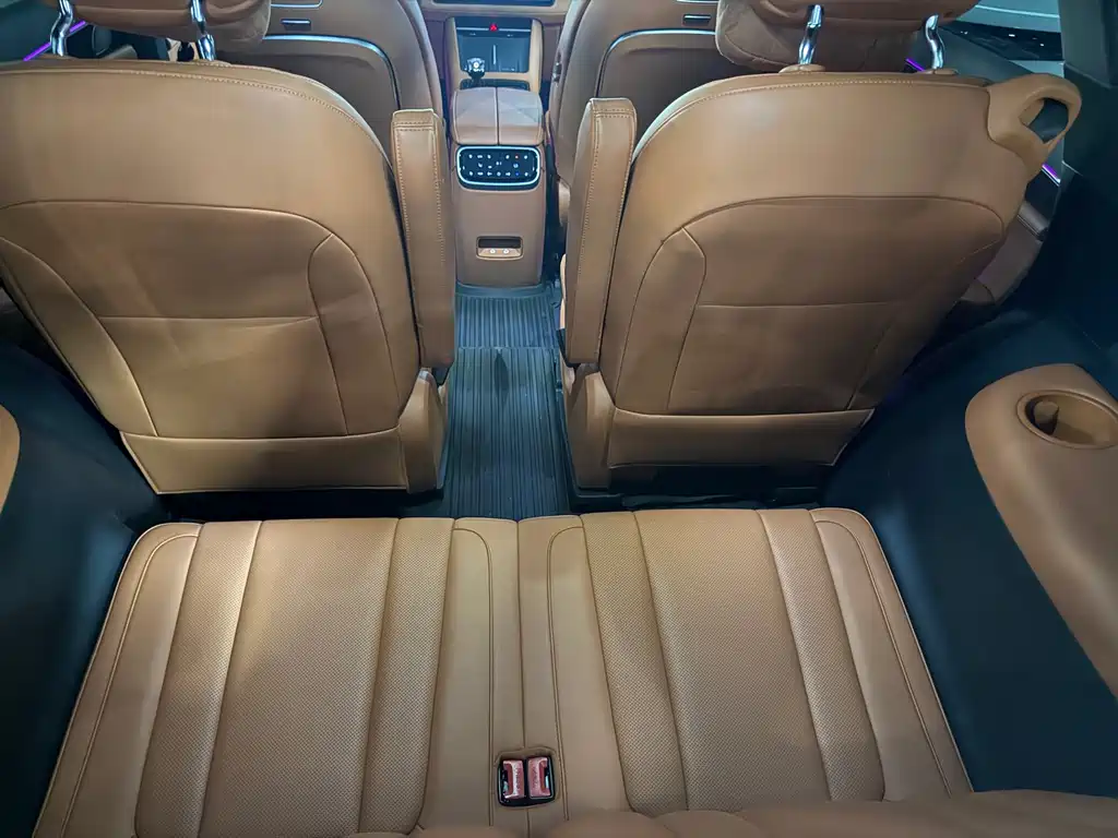 AITO ASK THE WORLD M7