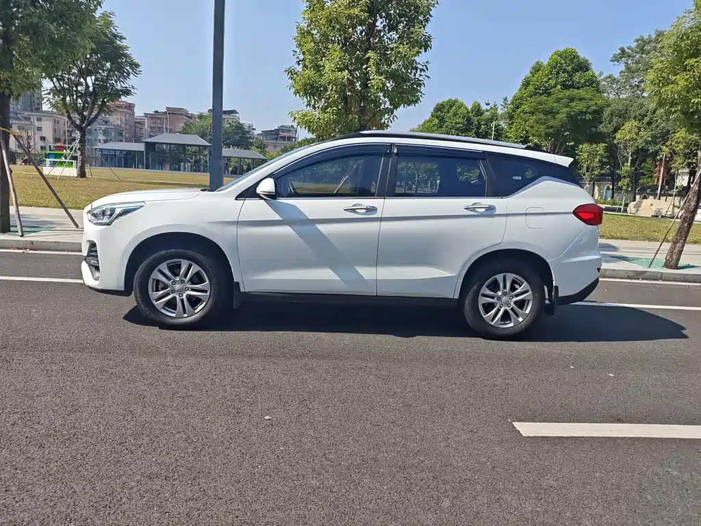 Haval M6 — миниатюра 11
