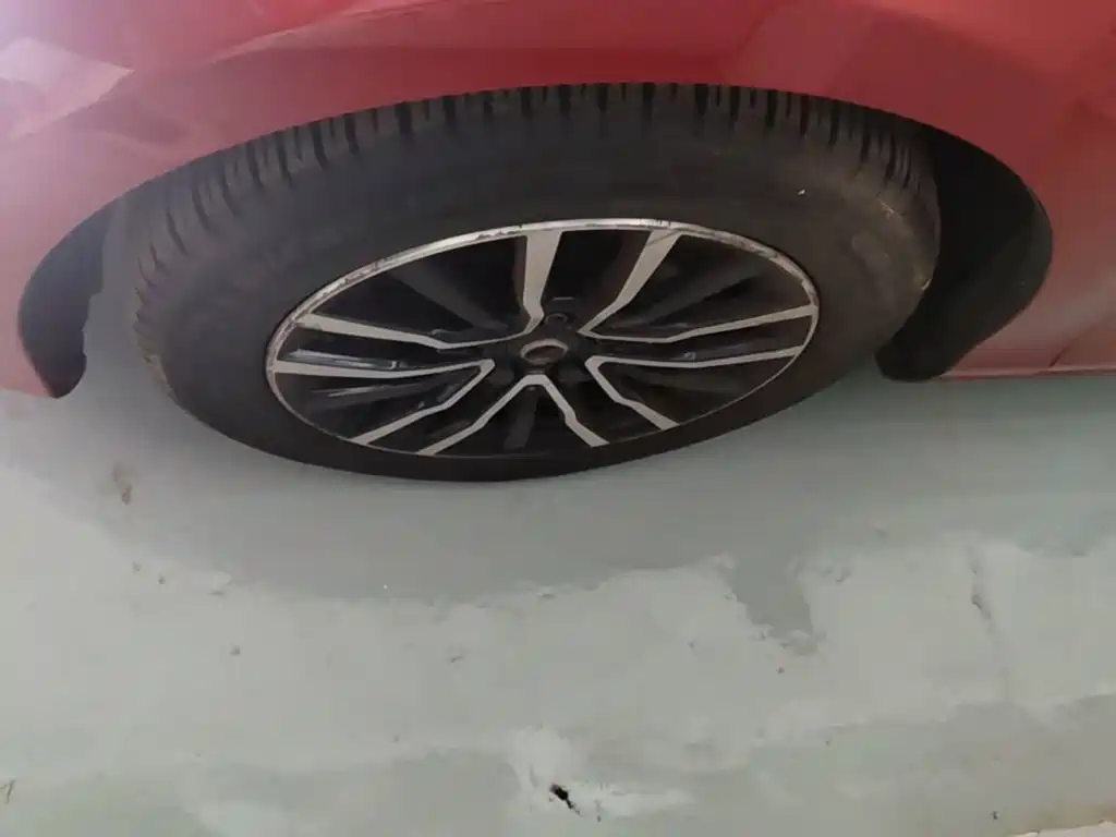 Volvo V40 — миниатюра 23