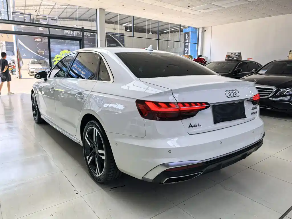 Audi A4L — миниатюра 5