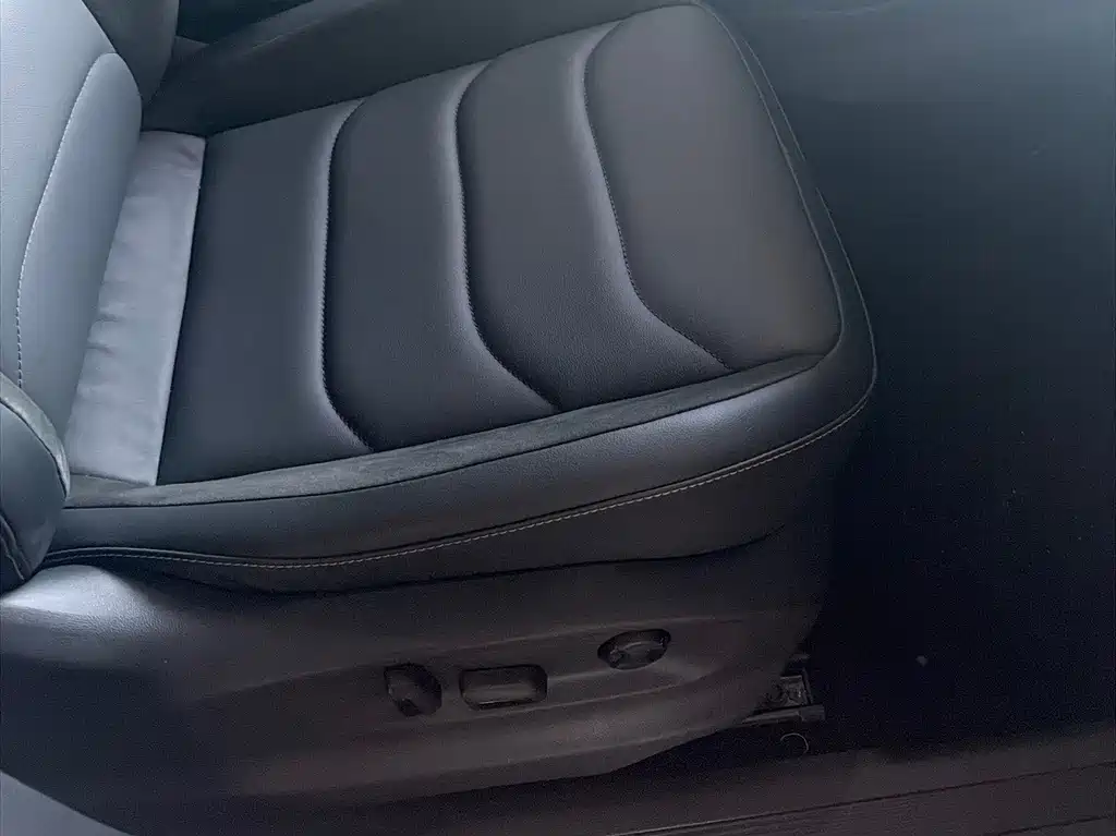 Volkswagen Tiguan L — миниатюра 18