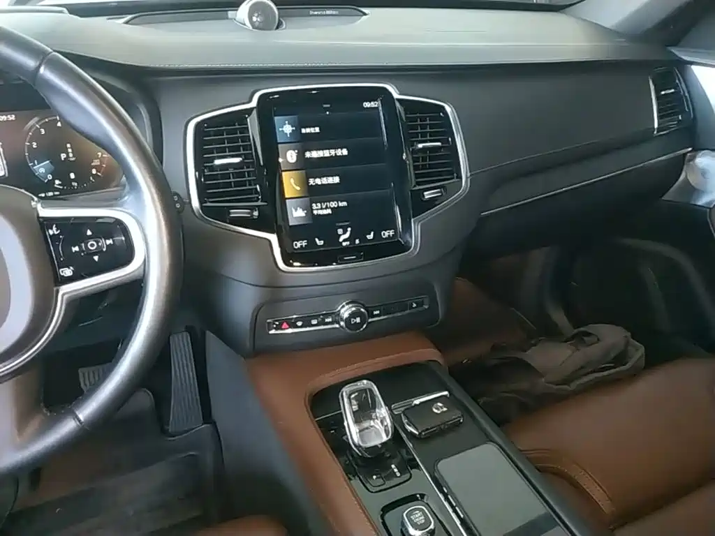 Volvo XC90 — миниатюра 13