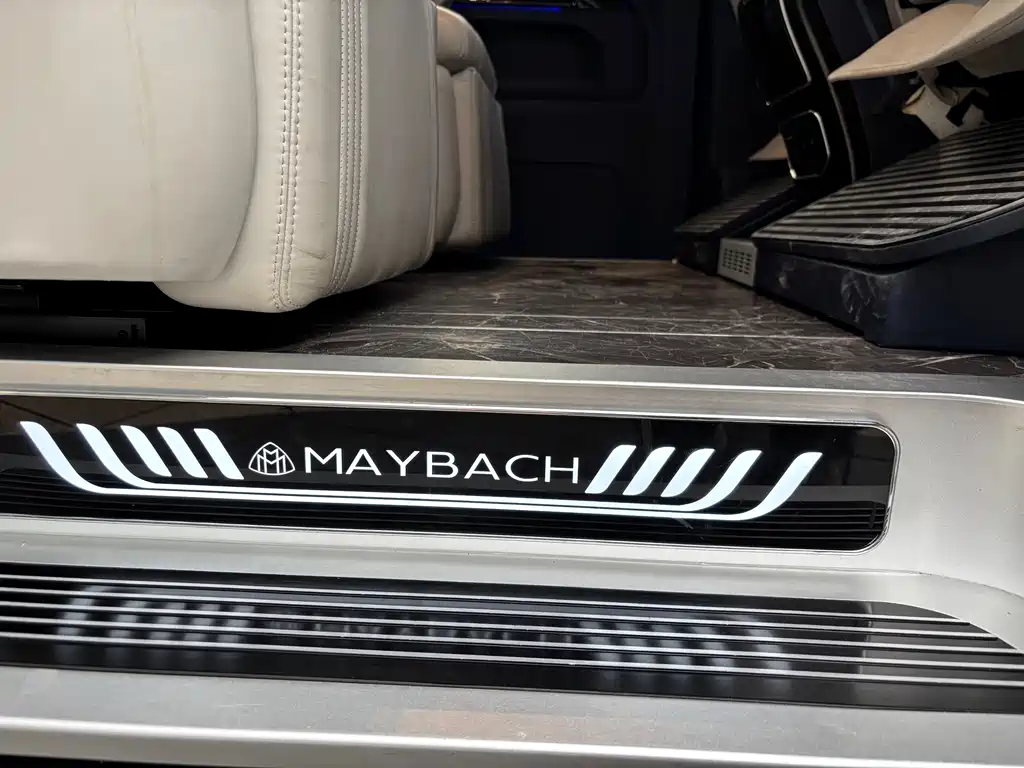Mercedes-Benz Vito 2021 2.0T 7 мест