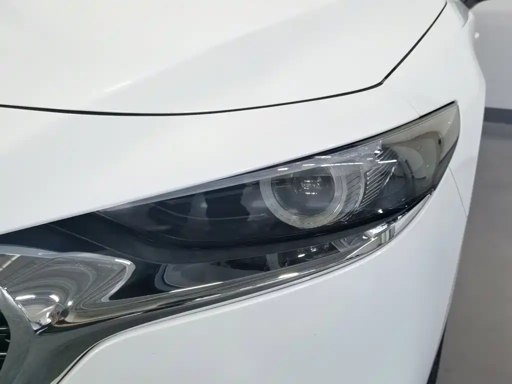 Mazda 3 Axela — миниатюра 7