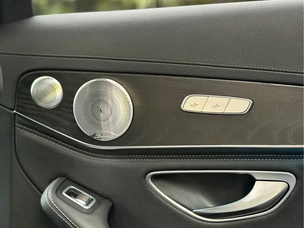 Mercedes-Benz C-Class — миниатюра 10