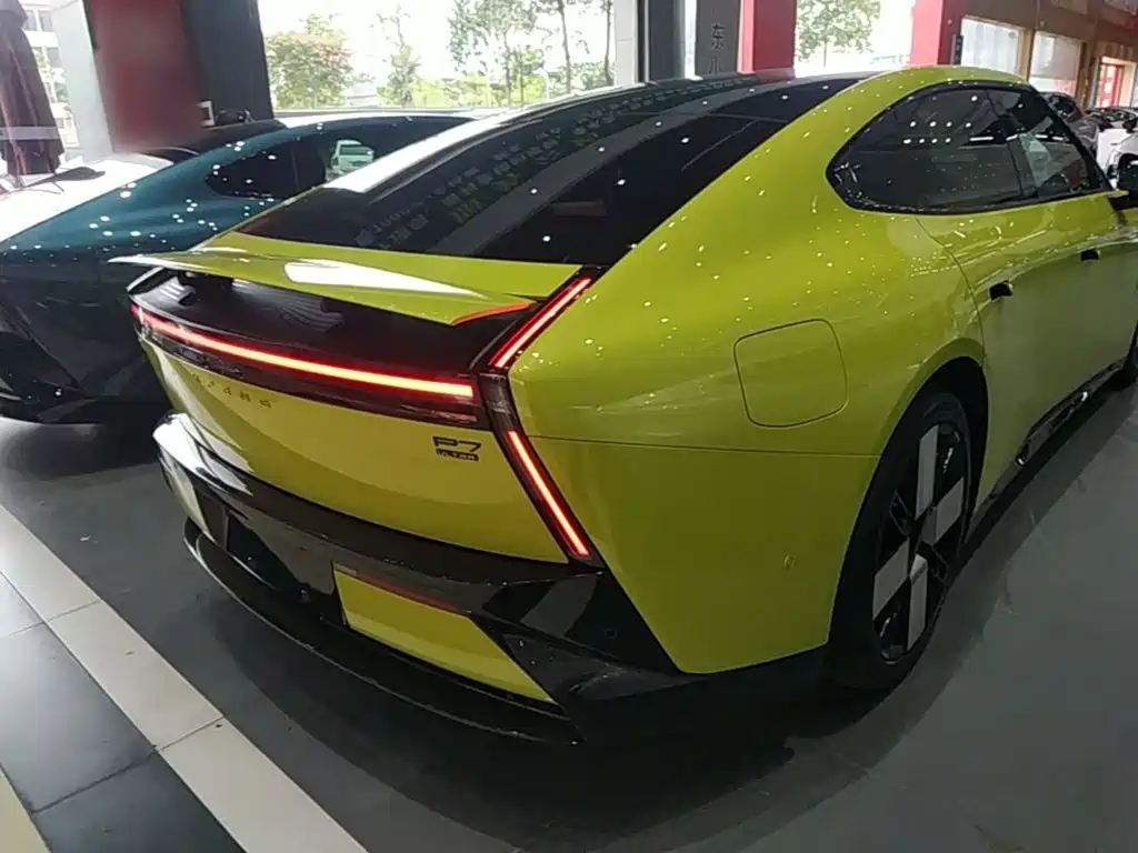 XPeng P7 — миниатюра 7
