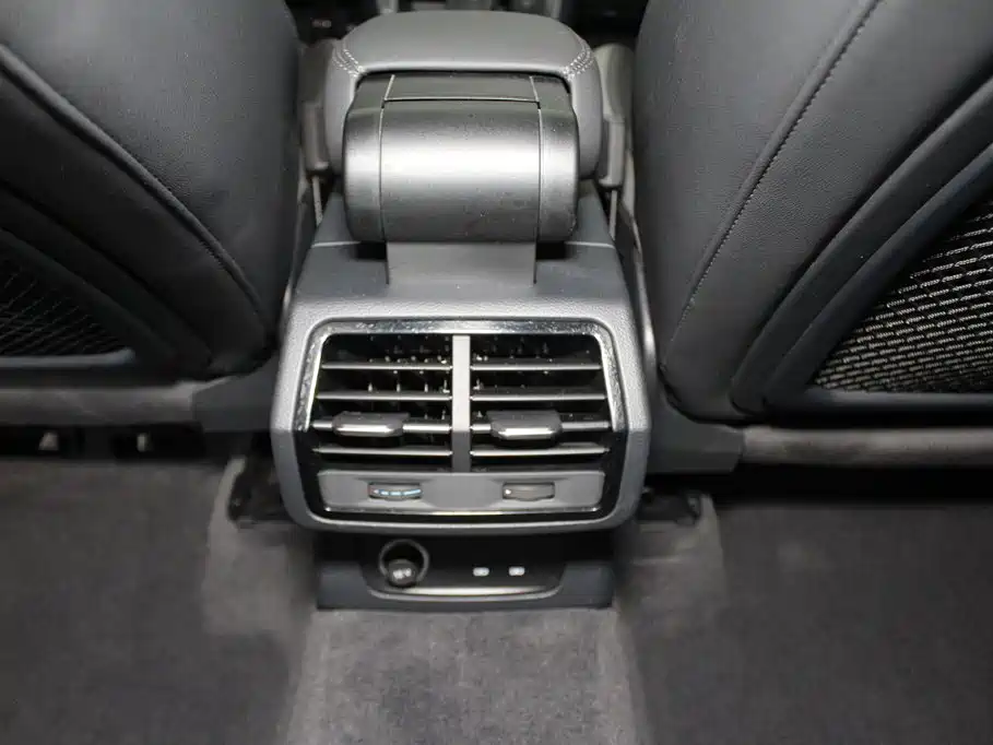 Audi Q3 — миниатюра 10