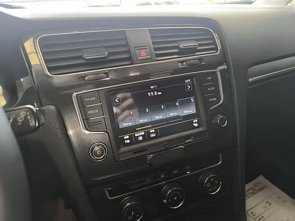 Volkswagen Golf — миниатюра 13
