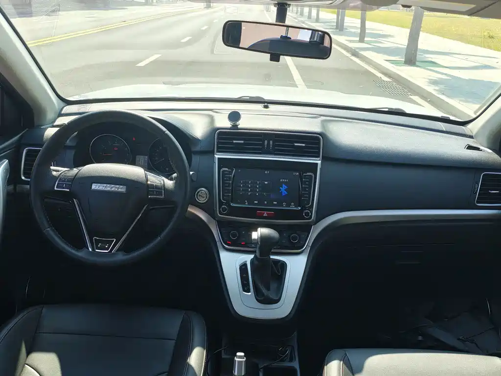 Haval M6 — миниатюра 6