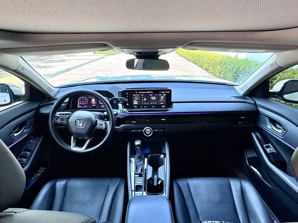 Honda Accord — миниатюра 8