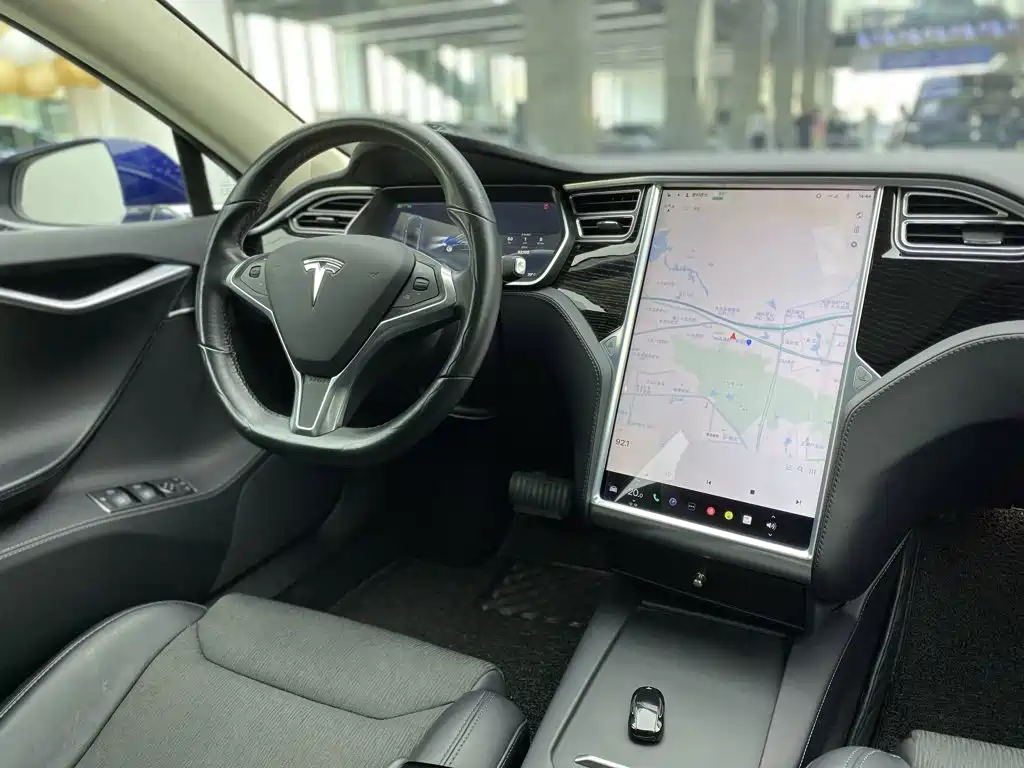 Tesla Model S — миниатюра 29