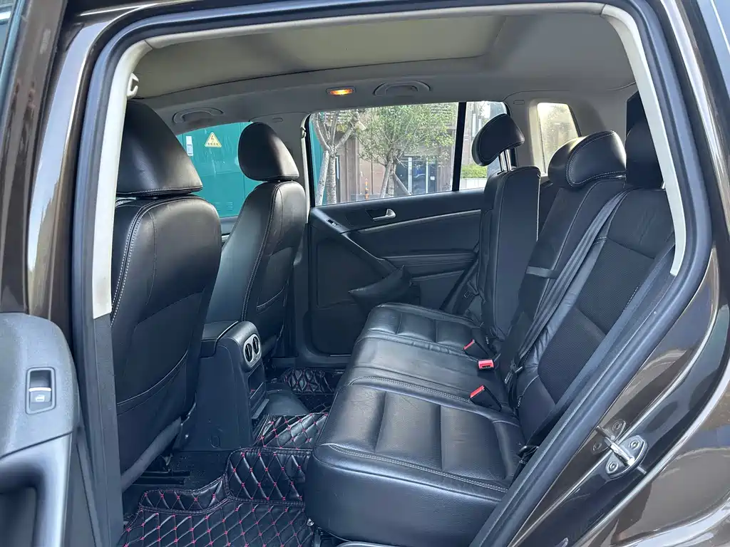 Volkswagen Tiguan — миниатюра 8
