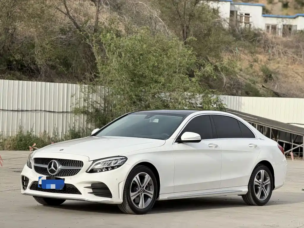 Mercedes-Benz C-Class 2020