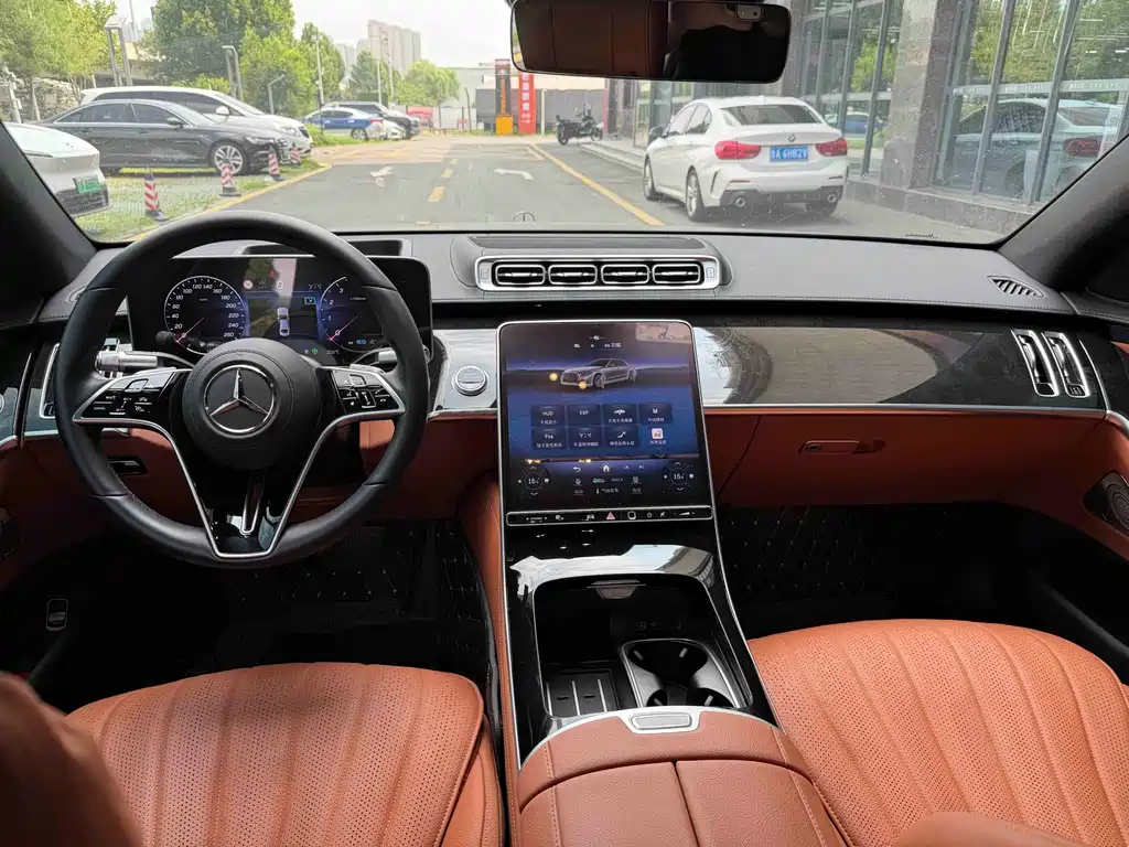 Mercedes-Benz S-Class — миниатюра 8