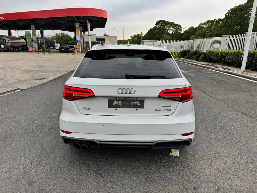 Audi A3 2018 30 Sportback 35 TFSI Sport