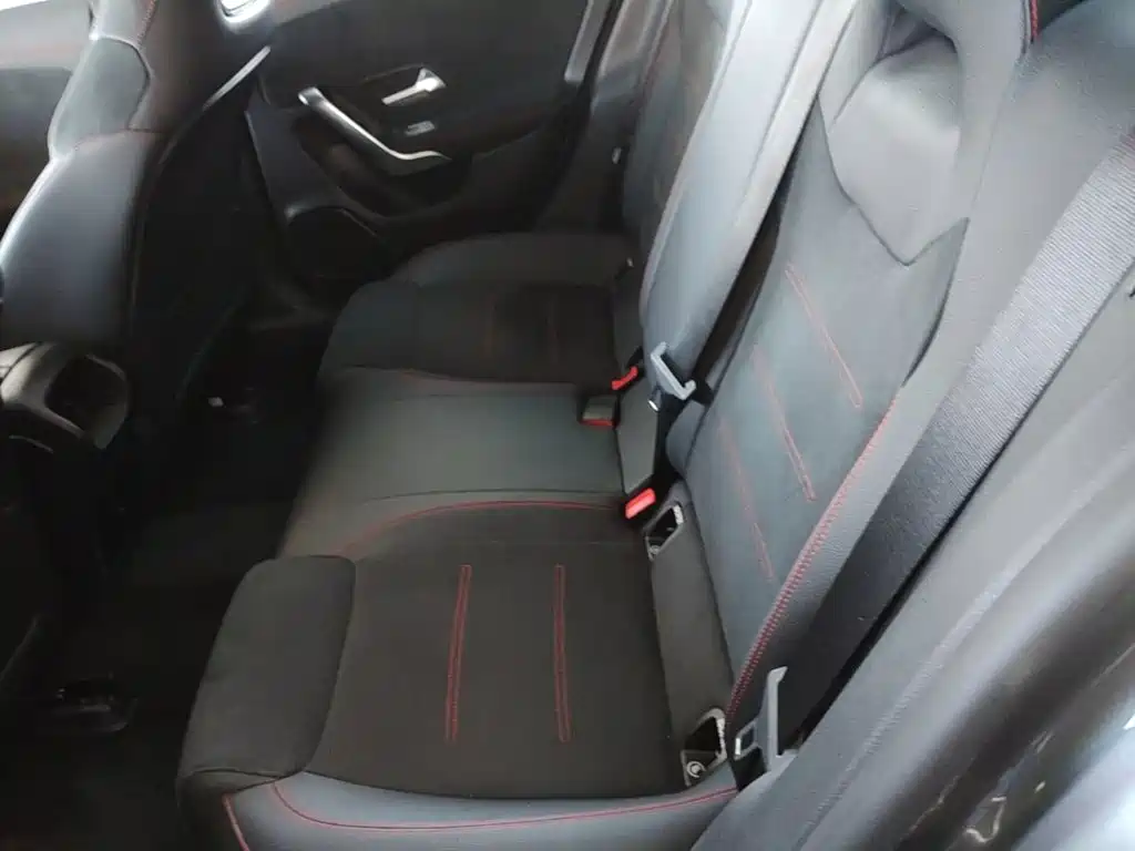 Mercedes-Benz CLA (Import) — миниатюра 17