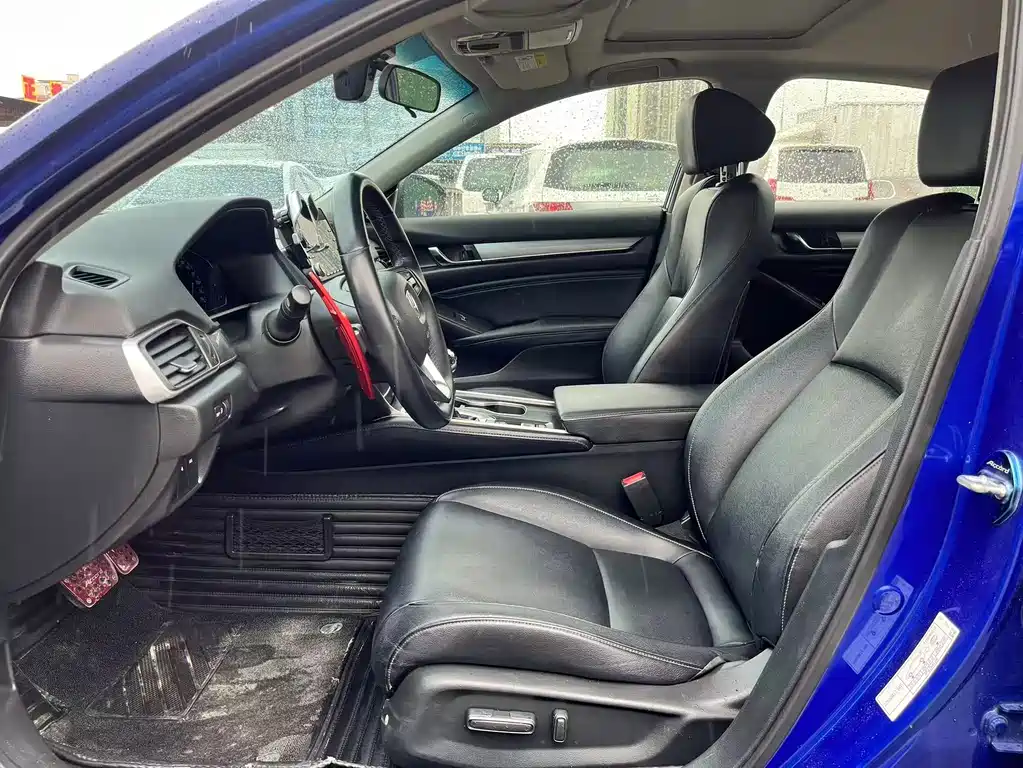 Honda Accord — миниатюра 7