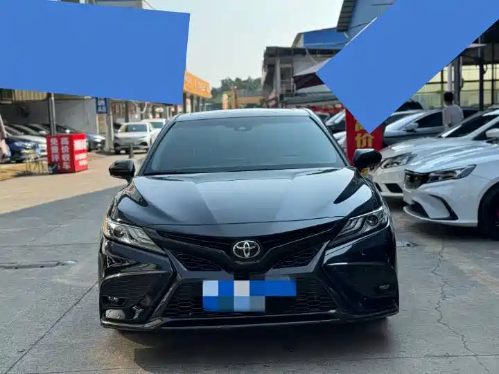 Toyota Camry — миниатюра 2