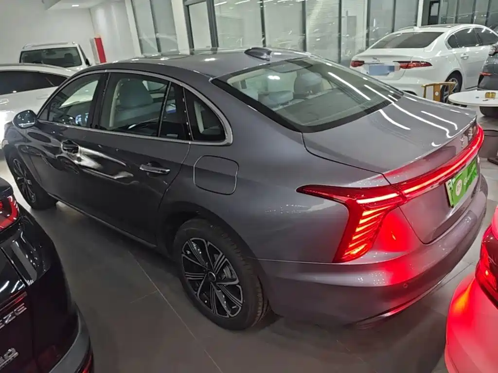 Hongqi Hongqi H5 PHEV — миниатюра 5