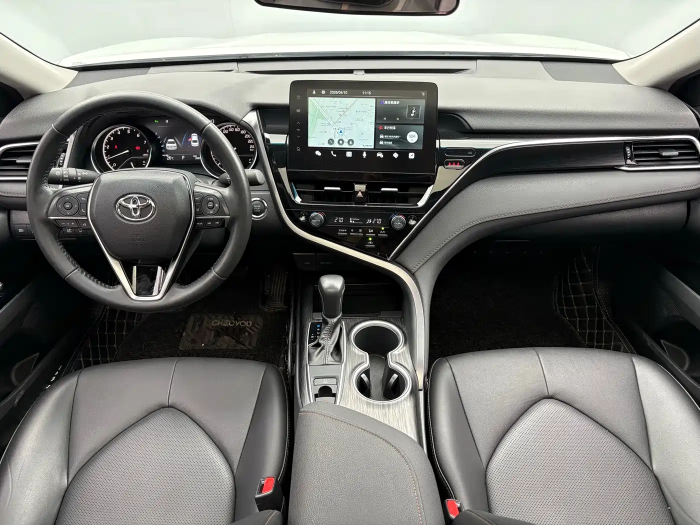 Toyota Camry 2023 Белый из Китая, фото 4