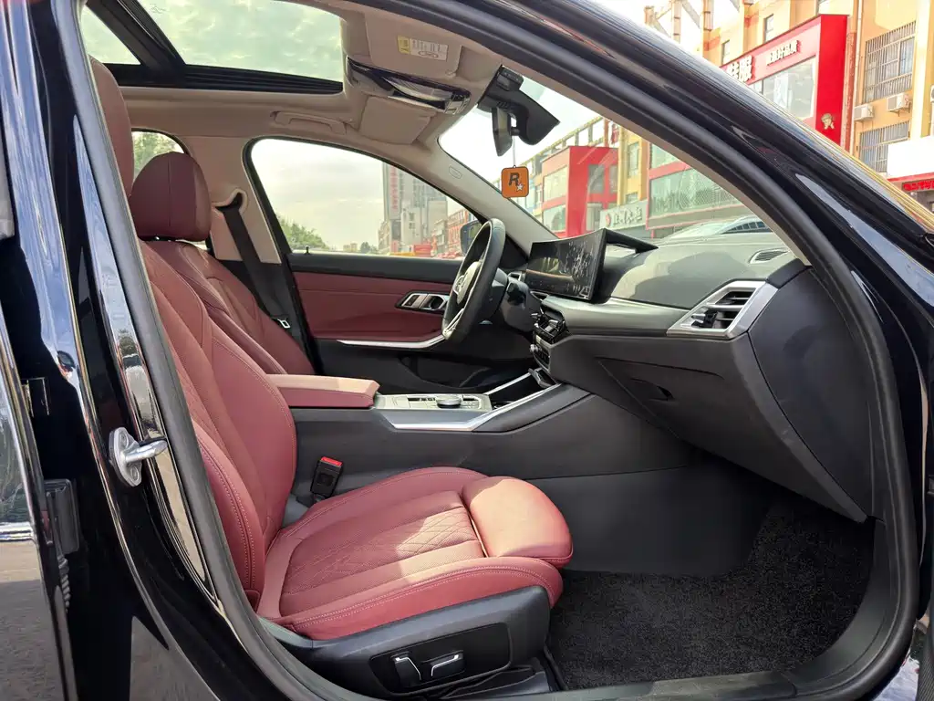BMW i3 — миниатюра 12
