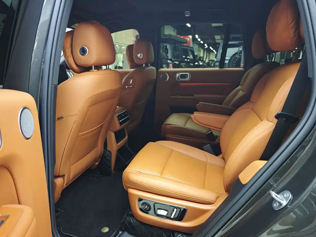 Li Auto Li L8 — миниатюра 5