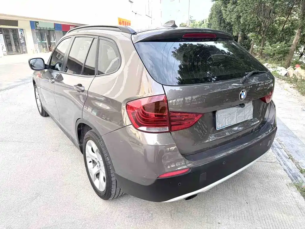 BMW X1 (Import) — миниатюра 8