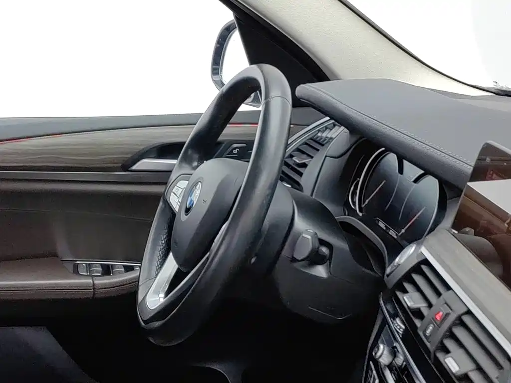 BMW X3 — миниатюра 22
