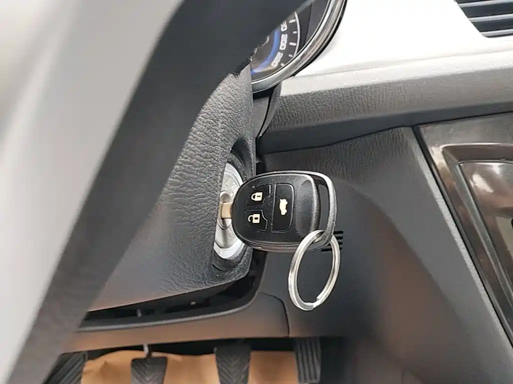Changan V7 — миниатюра 9