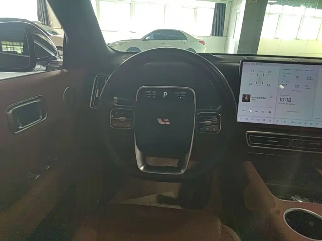 Li Auto Li L8 — миниатюра 11
