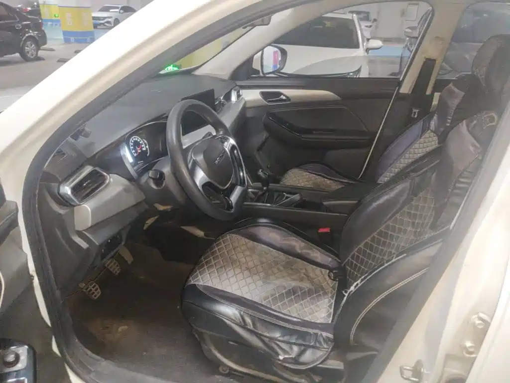 BAIC X3 — миниатюра 12