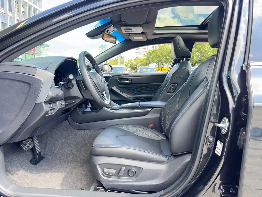 Toyota Avalon — миниатюра 9
