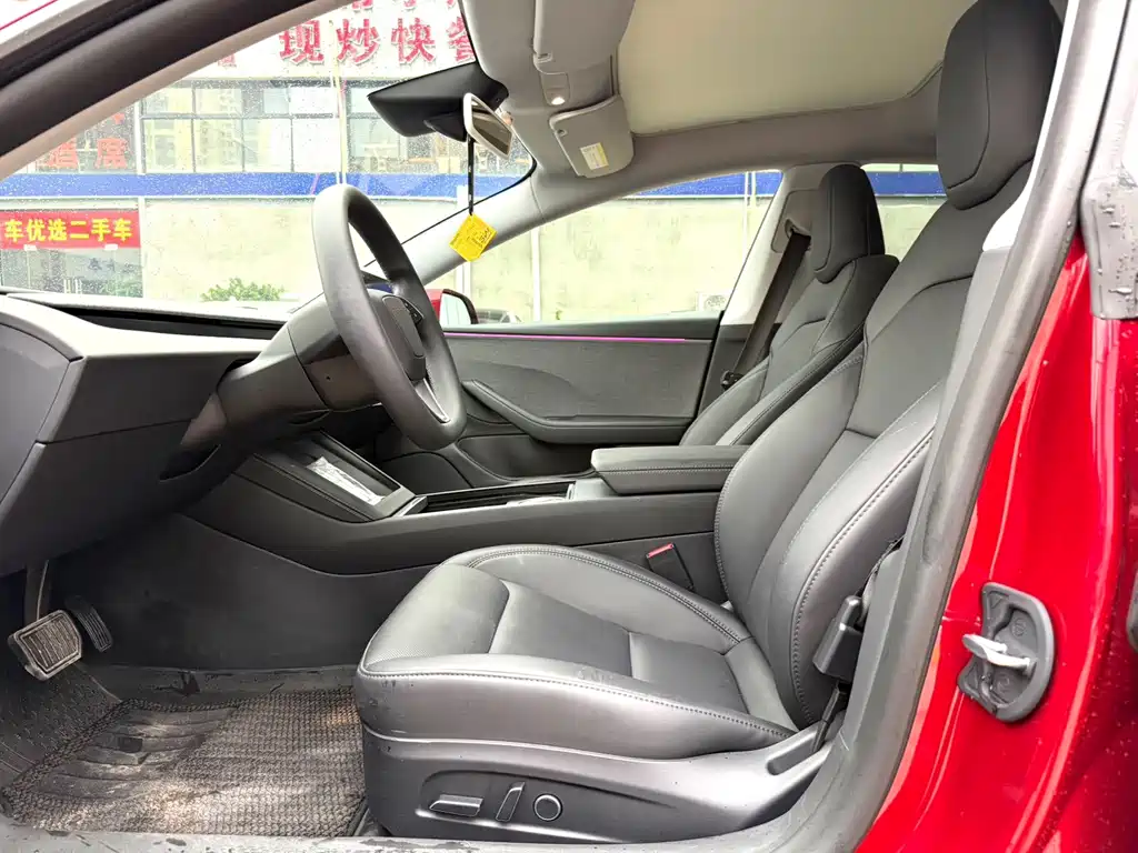 Tesla Model 3 — фотографии объявления, Фото 11